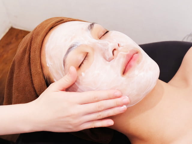 メンズハーブピーリングメニュー|【都度払い】男性・メンズフェイシャルエステならフィーゴビューティー メンズハーブピーリング 来店からの流れ クレンジング